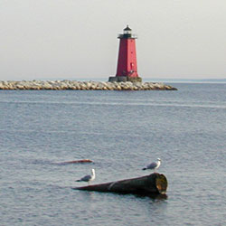 Manistique East Breakwater Light